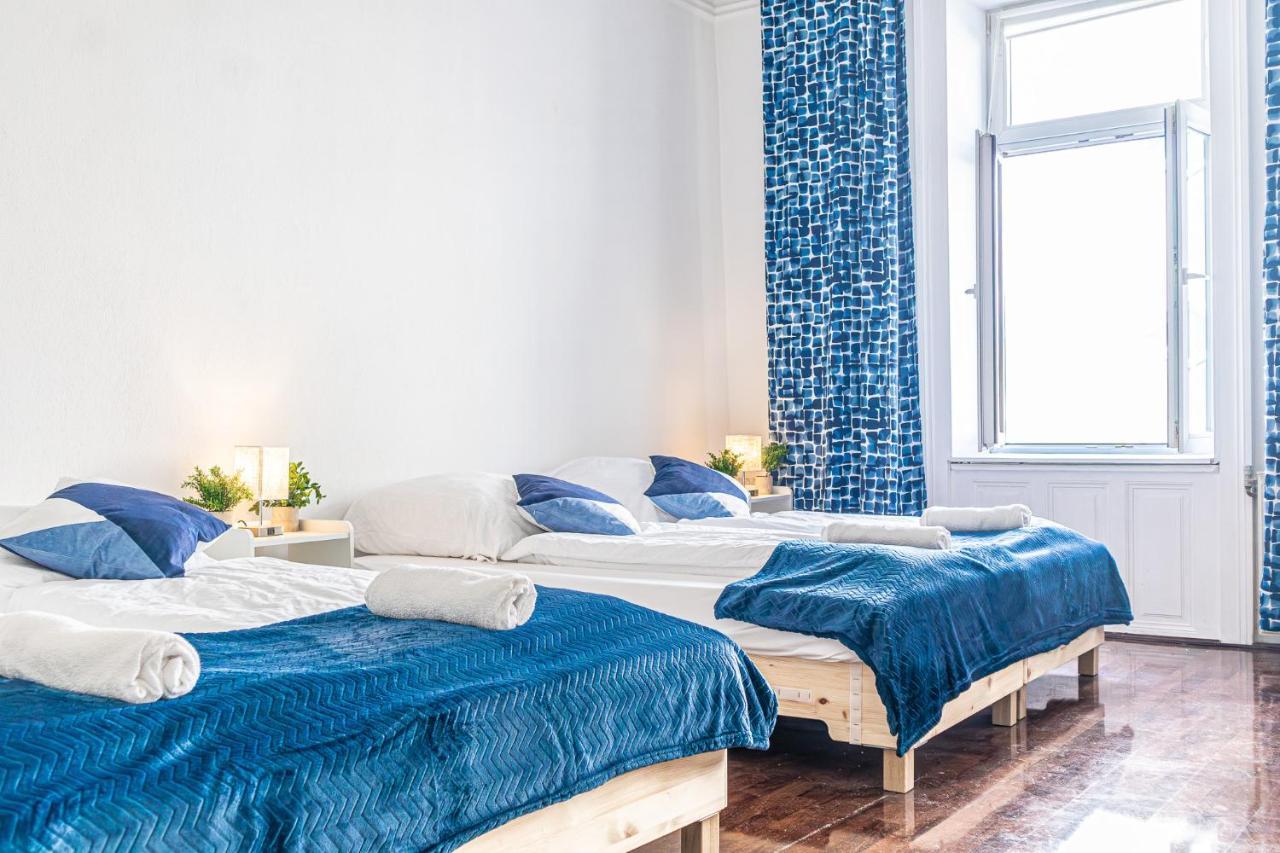 Elegant Haven: Stylish And Spacious 3Br Apartment Bécs Kültér fotó