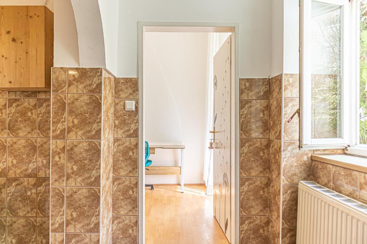 Elegant Haven: Stylish And Spacious 3Br Apartment Bécs Kültér fotó